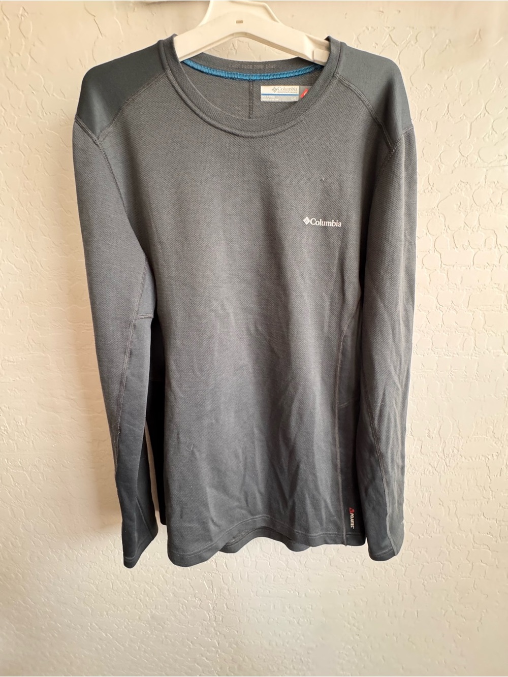 Columbia Men’s Long-Sleeve Crewneck Shirt - Charcoal Gray